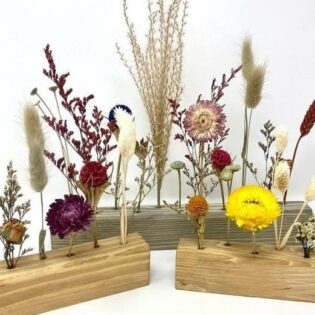 Meadow-Inspired Dried Flower Table Arrangements/Wall Art